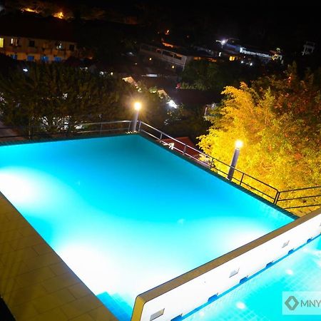 Mny Hotel & Resort Kampung Teluk Nipah Ngoại thất bức ảnh