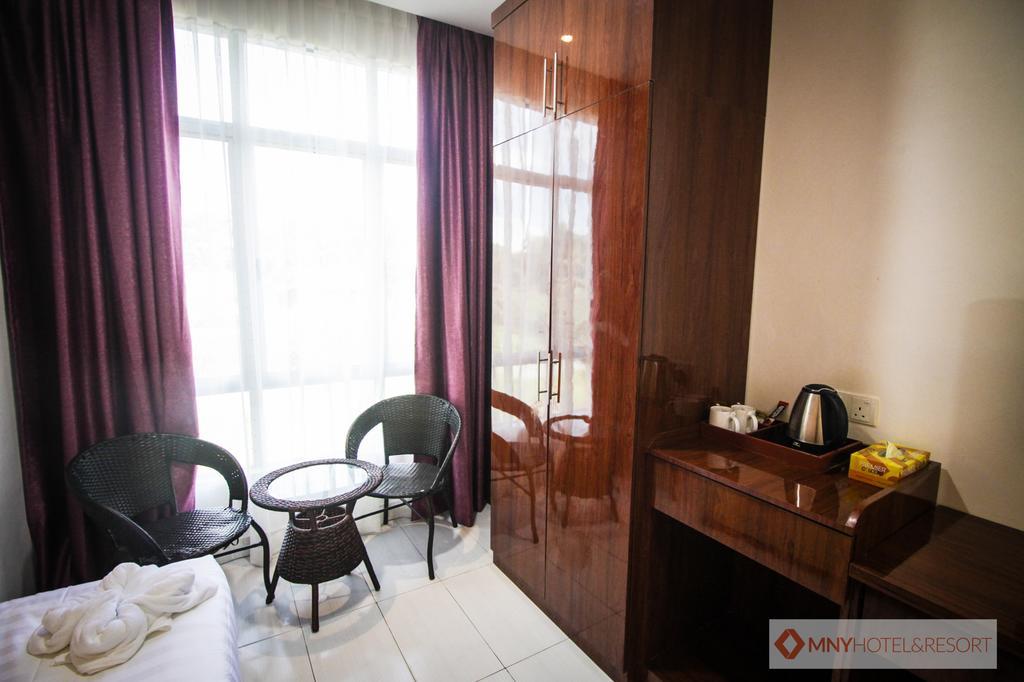 Mny Hotel & Resort Kampung Teluk Nipah Ngoại thất bức ảnh