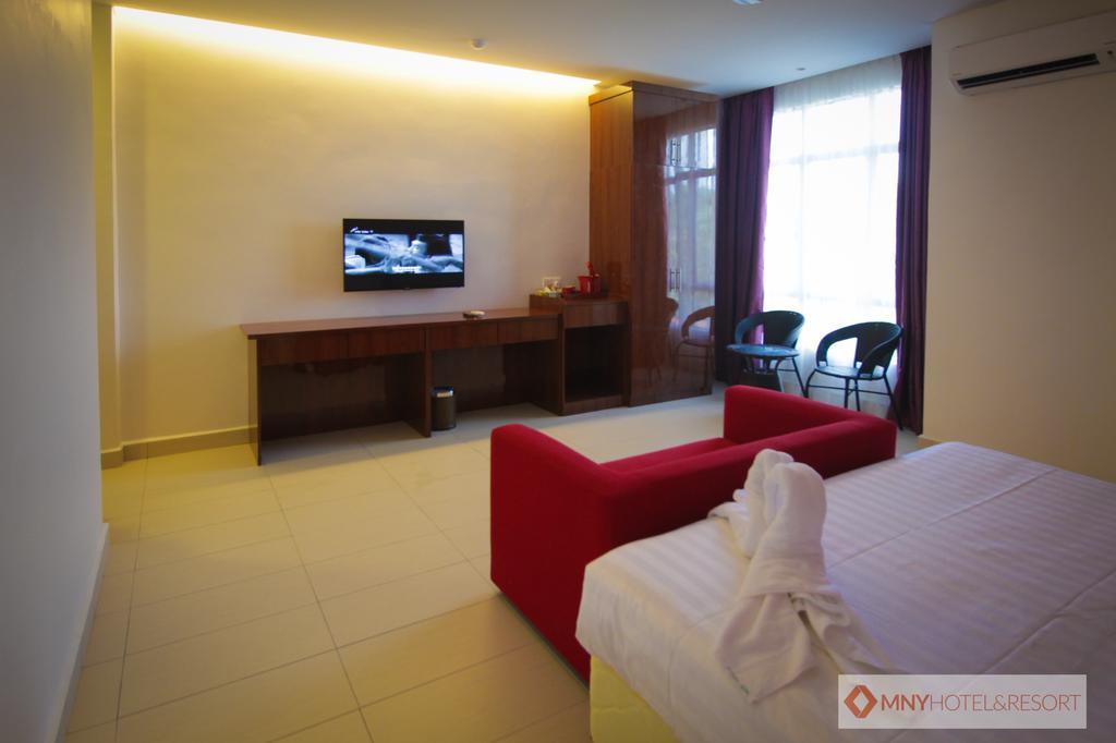 Mny Hotel & Resort Kampung Teluk Nipah Ngoại thất bức ảnh