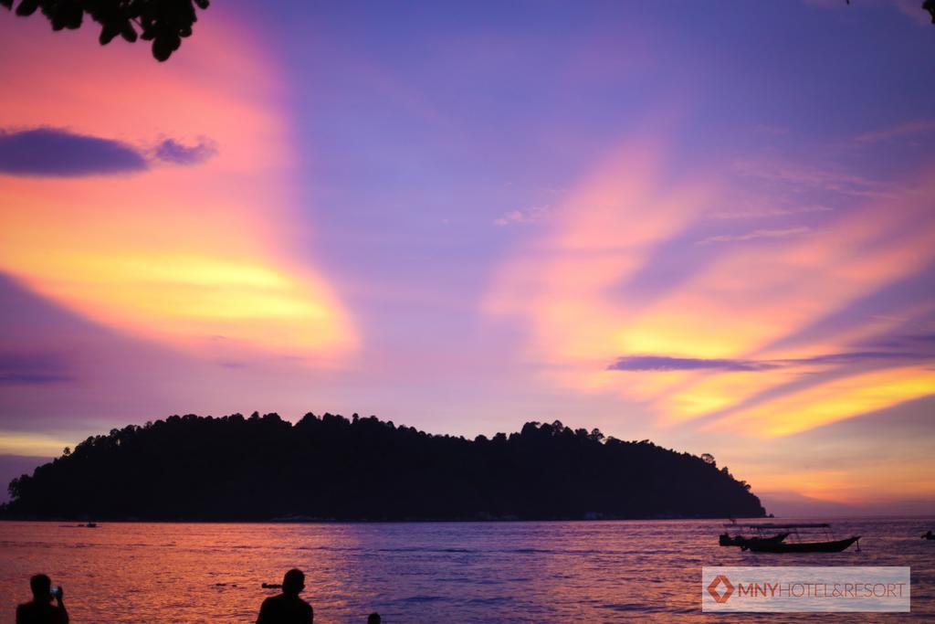 Mny Hotel & Resort Kampung Teluk Nipah Ngoại thất bức ảnh