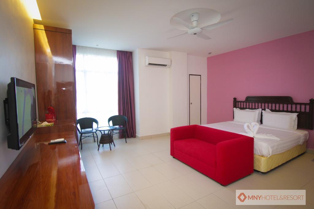 Mny Hotel & Resort Kampung Teluk Nipah Ngoại thất bức ảnh