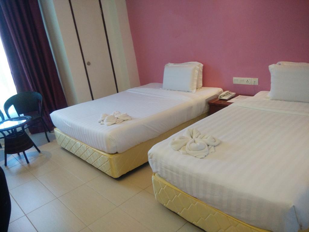 Mny Hotel & Resort Kampung Teluk Nipah Ngoại thất bức ảnh
