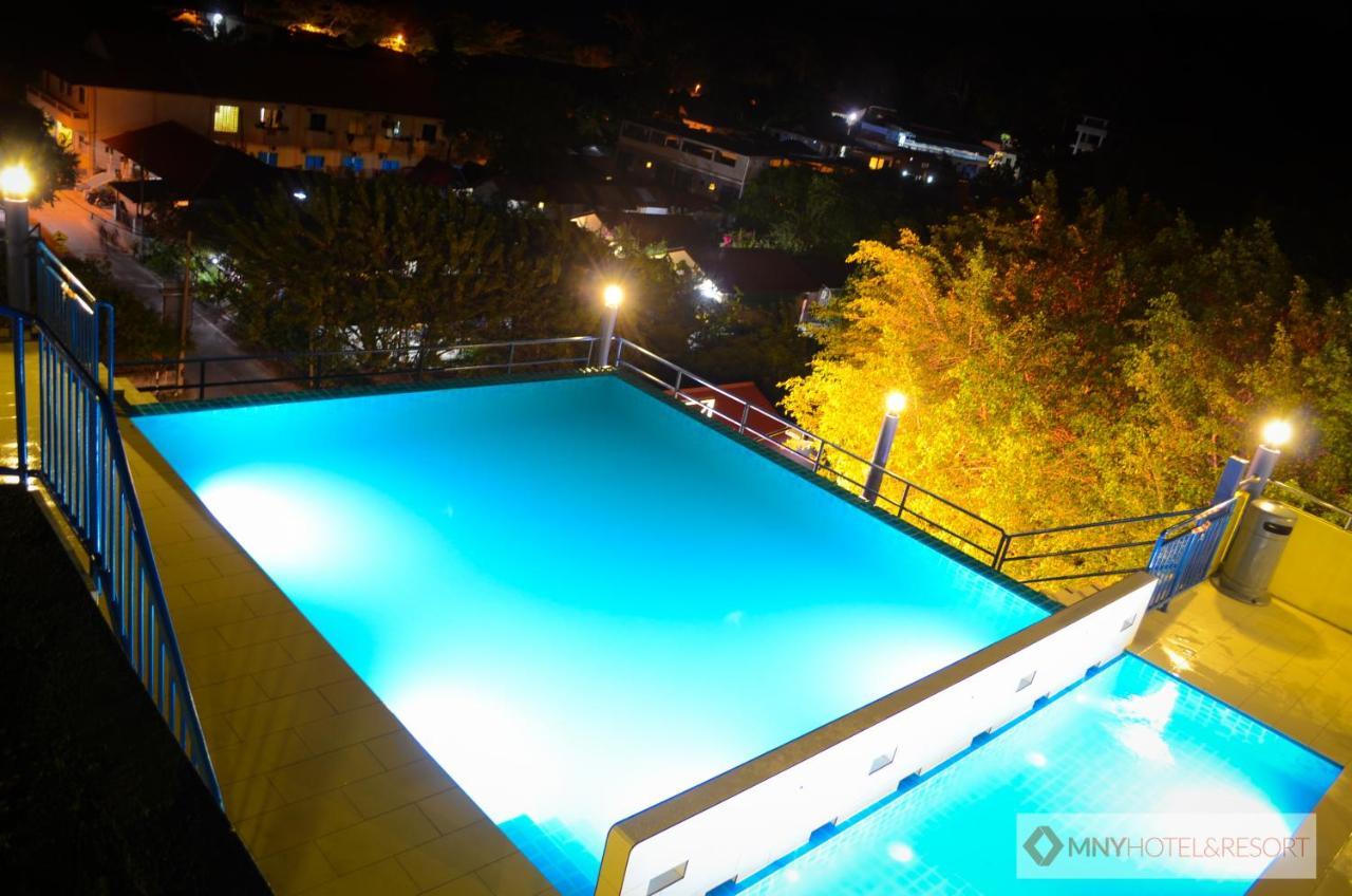 Mny Hotel & Resort Kampung Teluk Nipah Ngoại thất bức ảnh